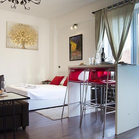 Studio Apartment With A View Of Ban Jelacic Square Zagreb Exterior foto