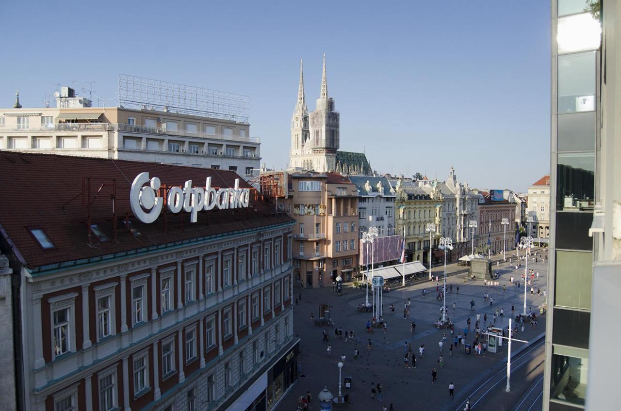 Studio Apartment With A View Of Ban Jelacic Square Zagreb Exterior foto