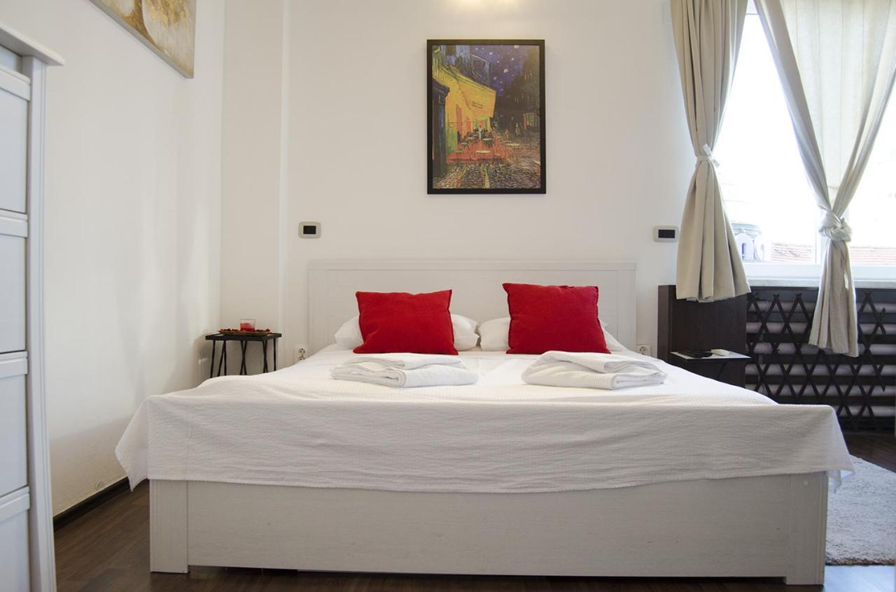 Studio Apartment With A View Of Ban Jelacic Square Zagreb Exterior foto